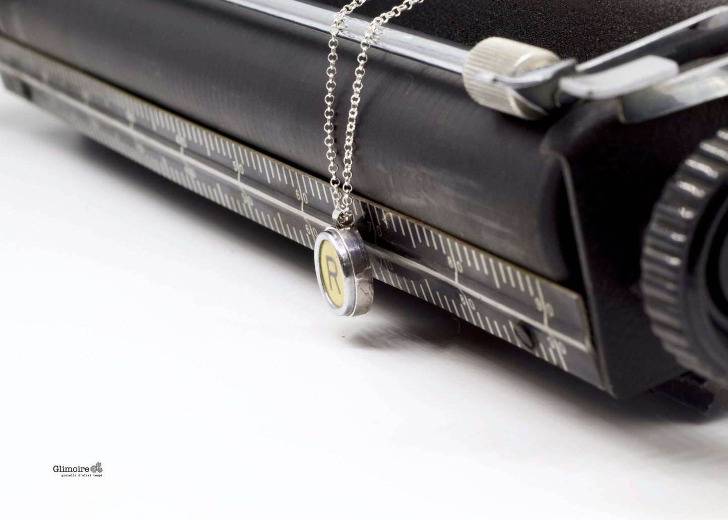 Collana con tasti di macchina da scrivere a scelta art.402