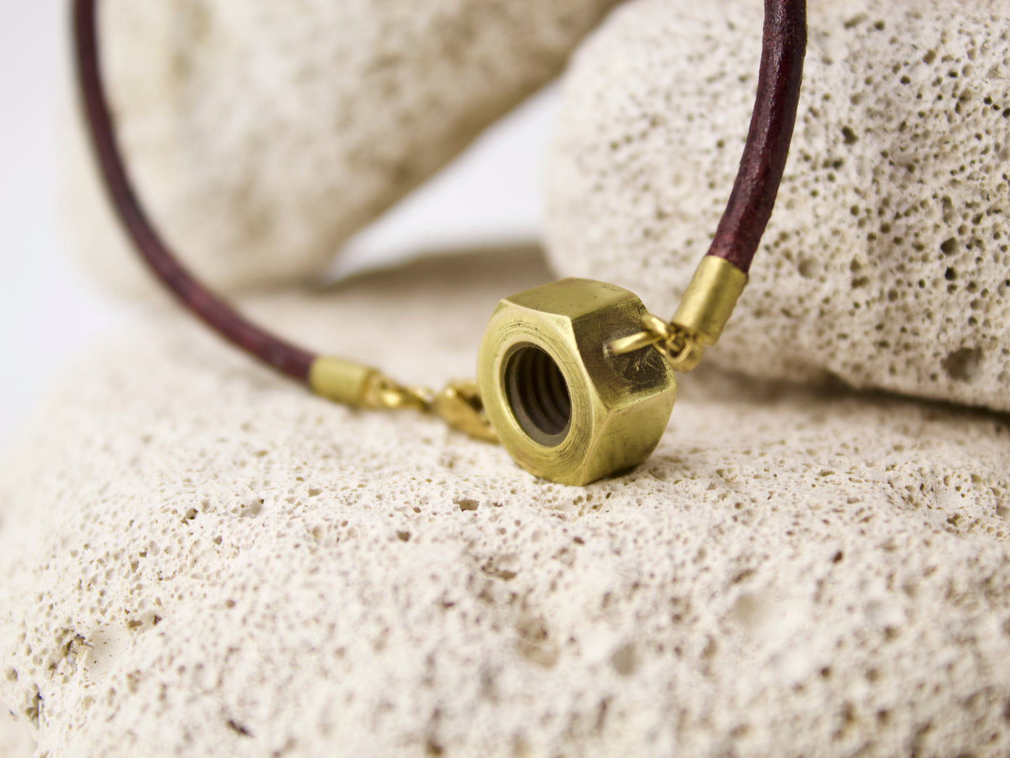 Bracciale con dado in ottone art.431