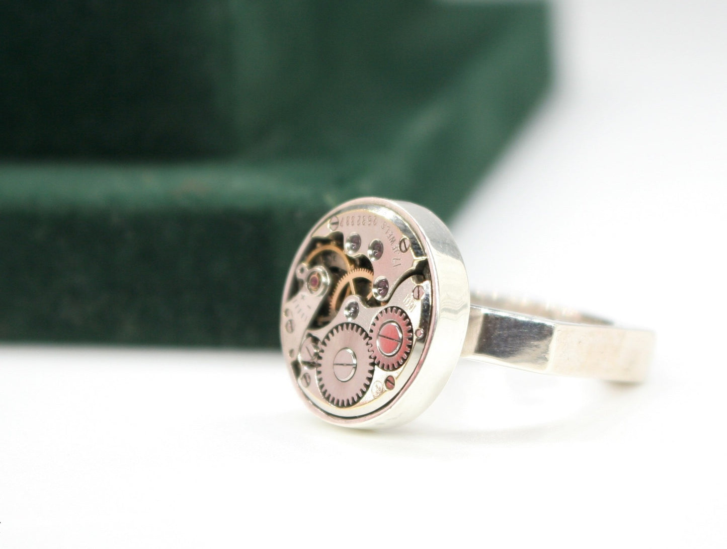 Anello a base pentagonale art.268
