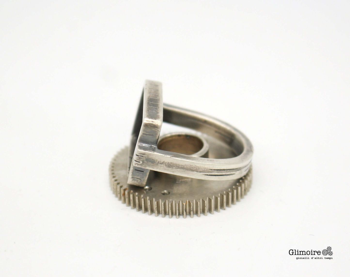 Anello industrial rettangolare Glimoire in metallo con design vintage e ingranaggio decorativo