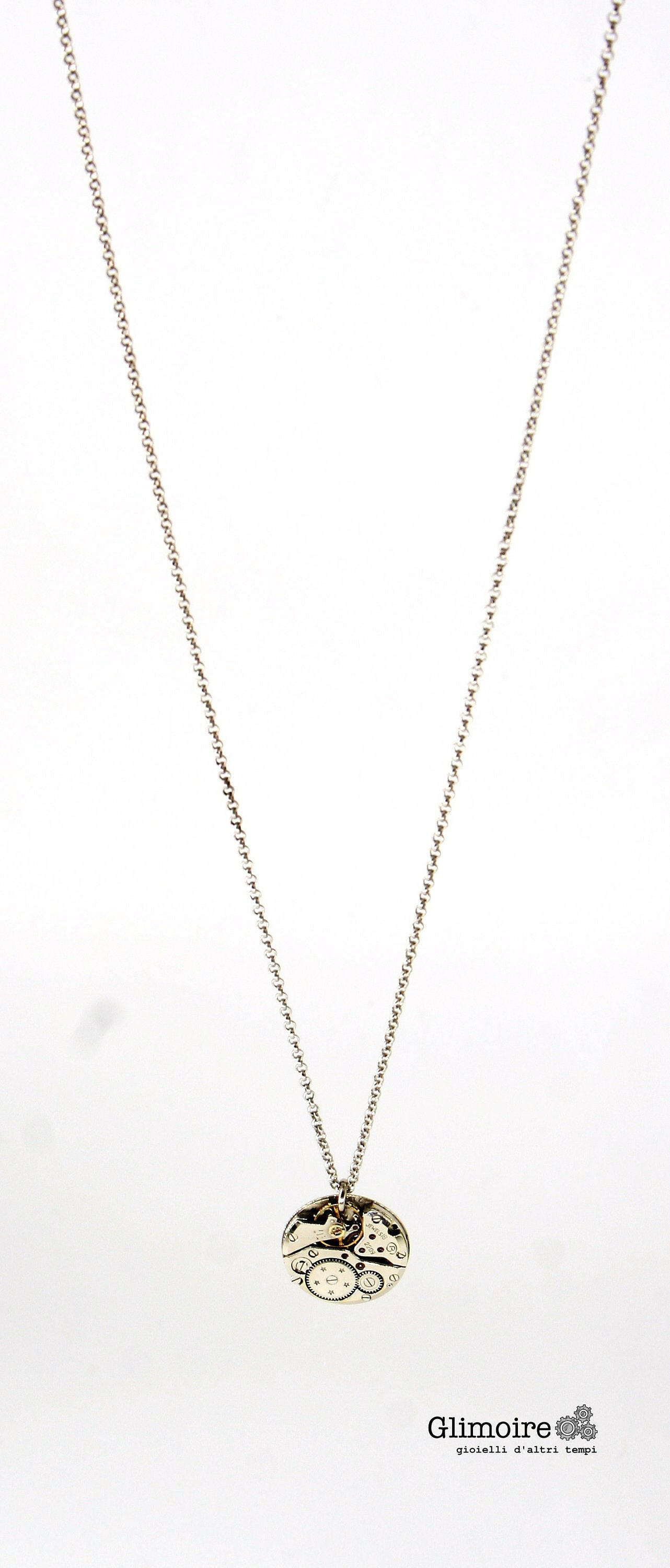 Collana meccanismo artigianale Glimoire con pendente a forma di ingranaggi vintage in metallo