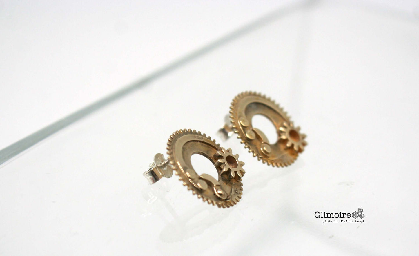Orecchini ingranaggi argento Glimoire a lobo stile steampunk in metallo brunito design dettagliato e leggero