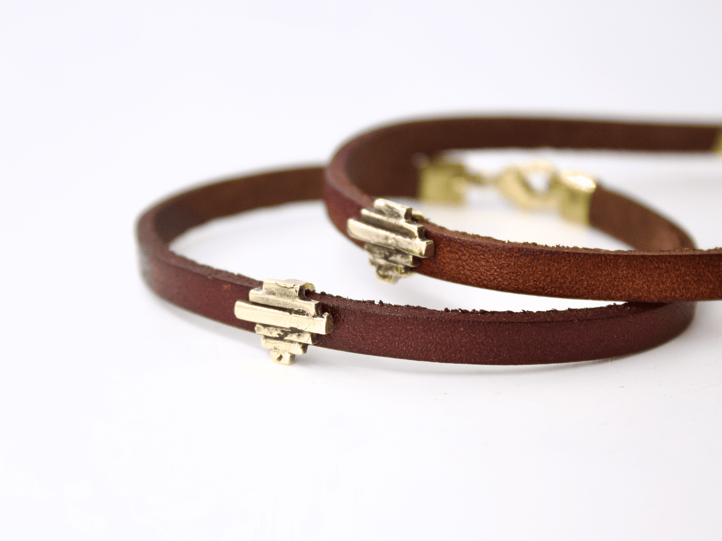 Glimoire bracciale uomo bronzo fatto a mano in pelle marrone doppio giro con dettagli in bronzo