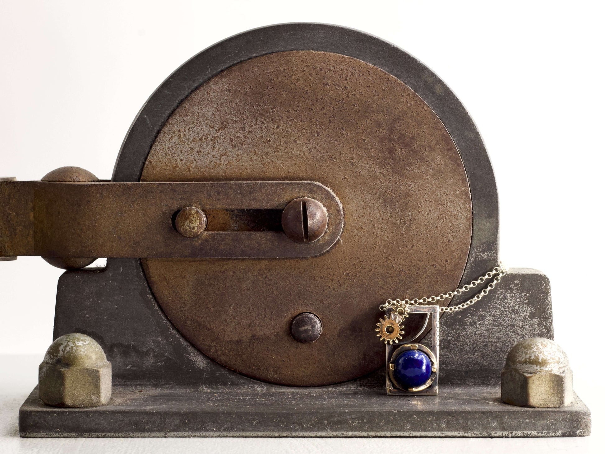 Collana Glimoire con ciondolo con pietra lapislazzuli artigianale su catena argento