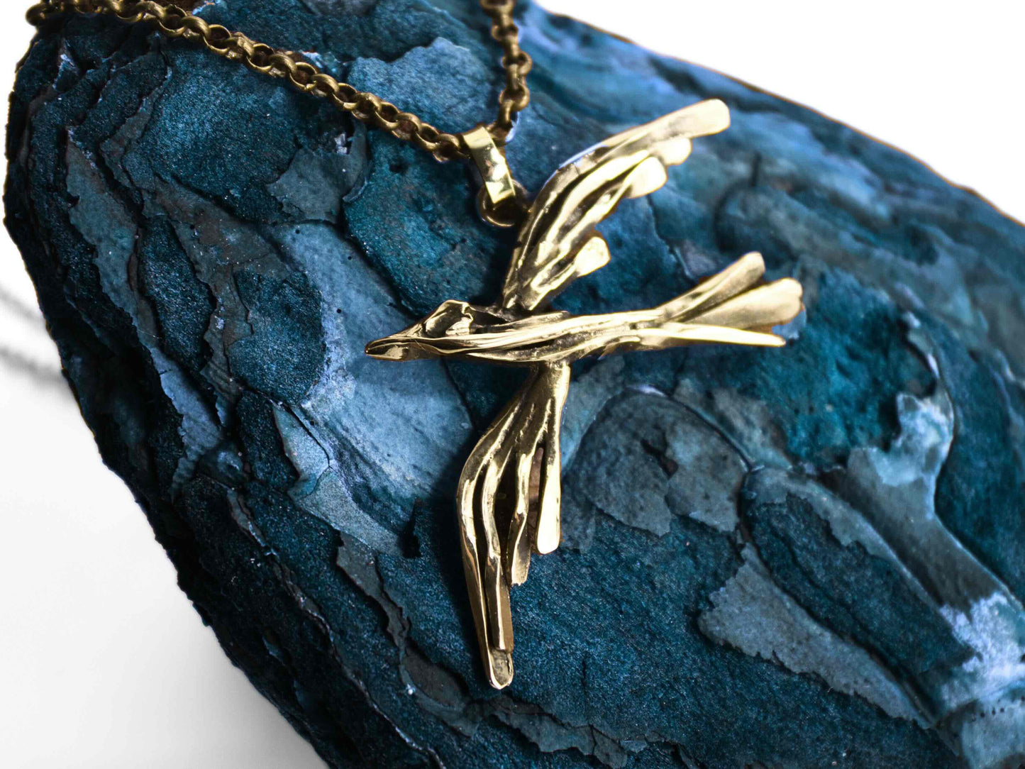 Collana  fenice in bronzo fatta a mano, elegante e artigianale, uccello