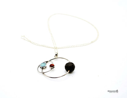 Collana Glimoire con pendente cerchio e sfere colorate articolo di gioielleria unica