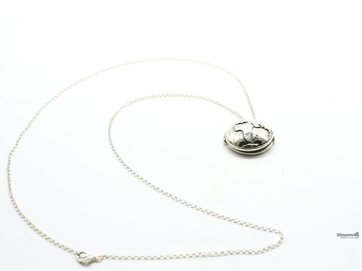 Collana Glimoire con portafoto mondo in argento, elegante e delicata con catena fine