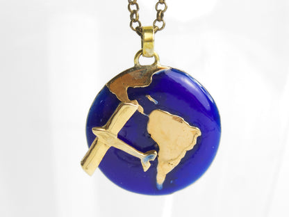 Collana Glimoire Sorvolio - Americhe con pendente a forma di mappa del continente americano