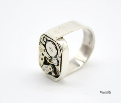 Serie Esaquadro - Anello con movimento di orologio art.342