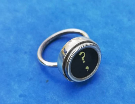 Anello con tasto di macchina da scrivere versione tonda - Tasto a richiesta