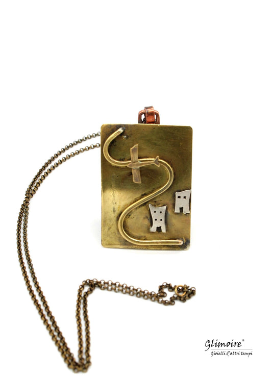 Collana aerei in ottone con pendente rettangolare e design artistico di Glimoire