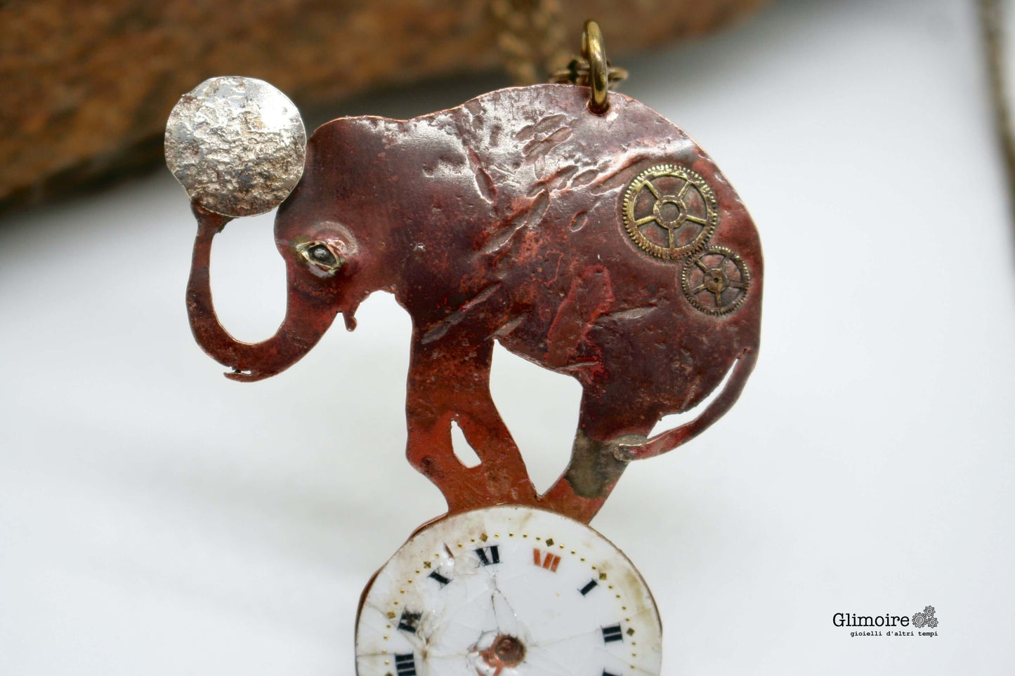 Collana elefante in rame con pendente a forma di elefante e orologio vintage