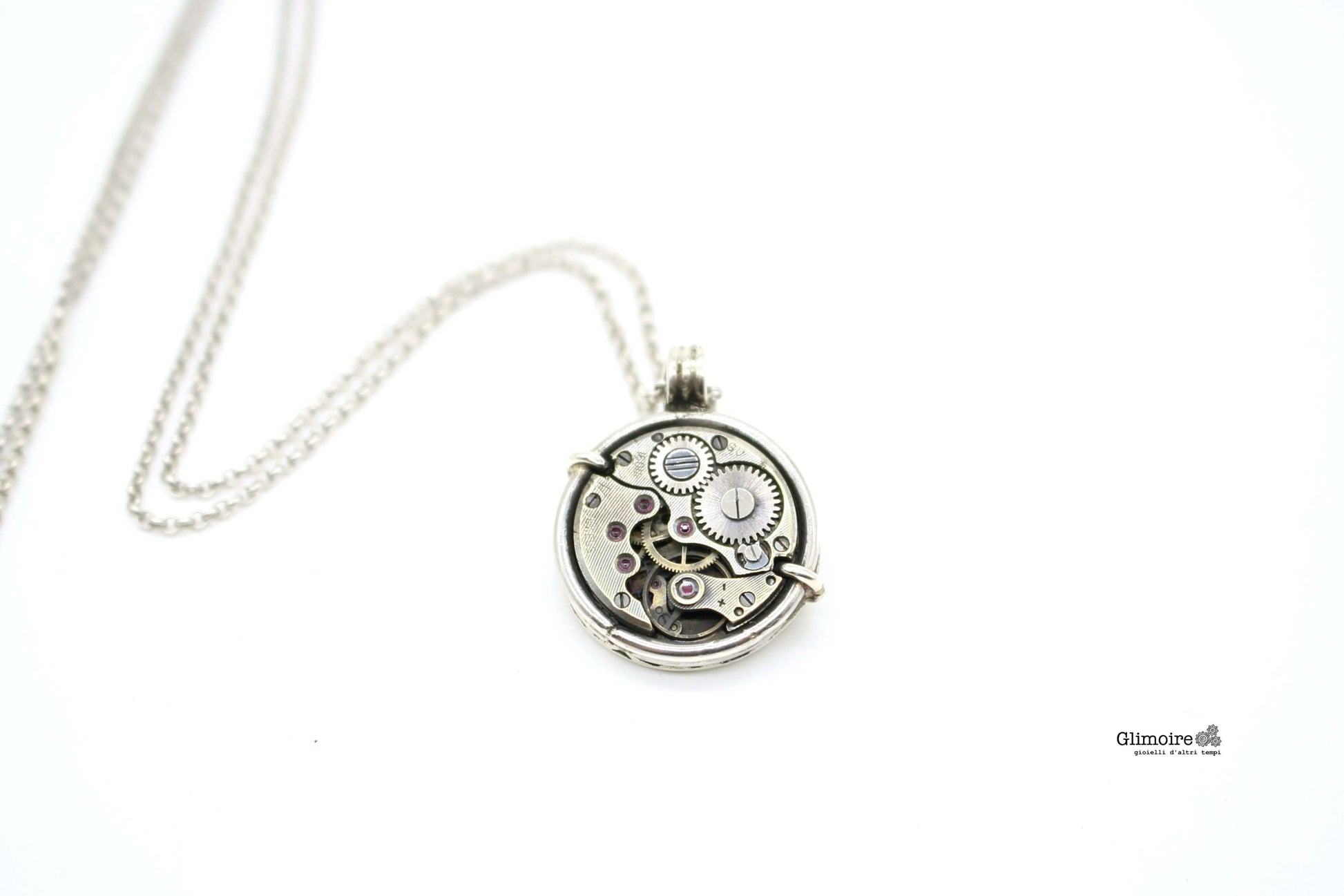 Collana in argento con meccanismo dettagliato a ingranaggi su catenina sottile di Glimoire
