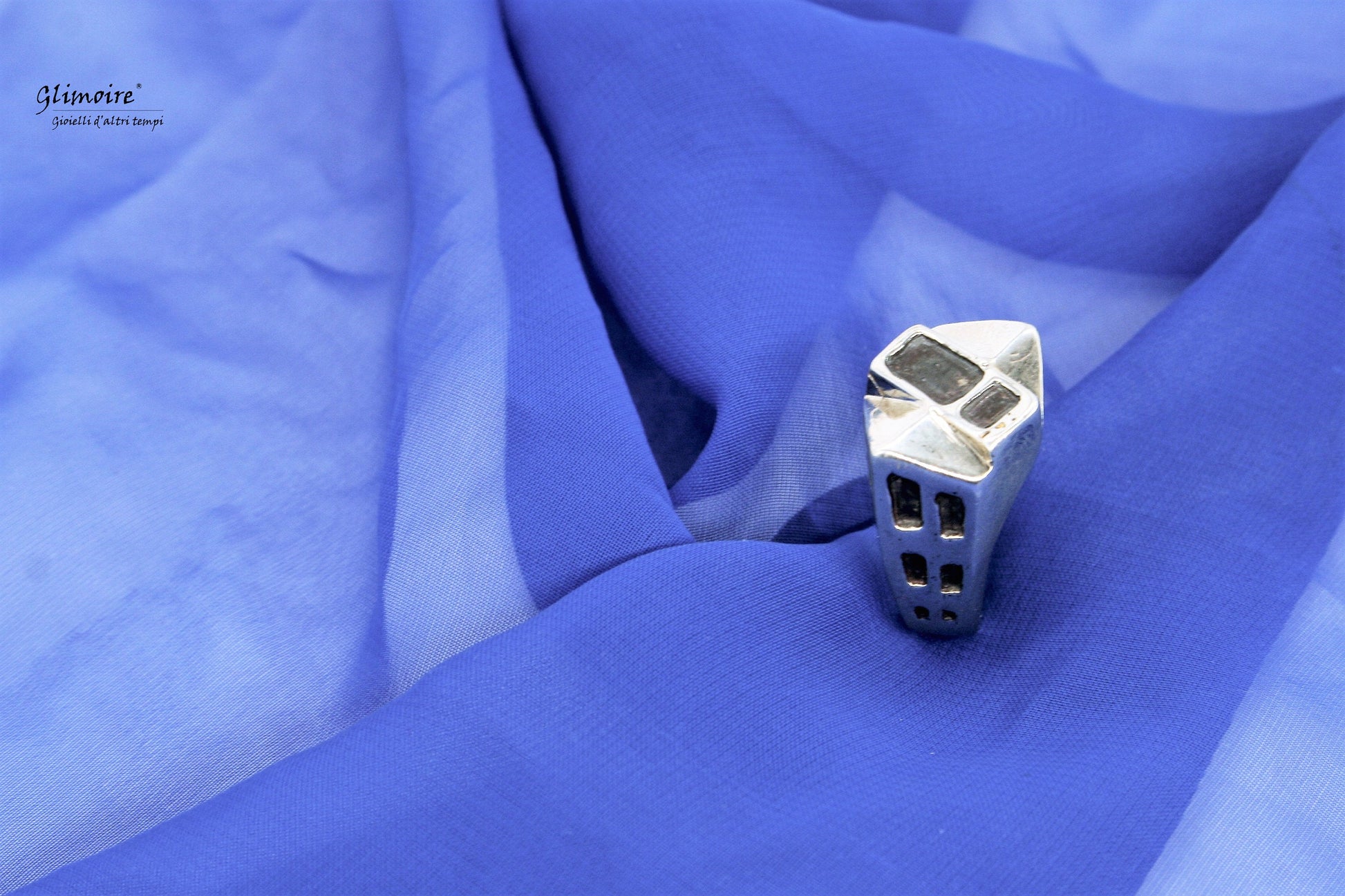 Anello serie urbana - il condominio art.200 - Glimoire