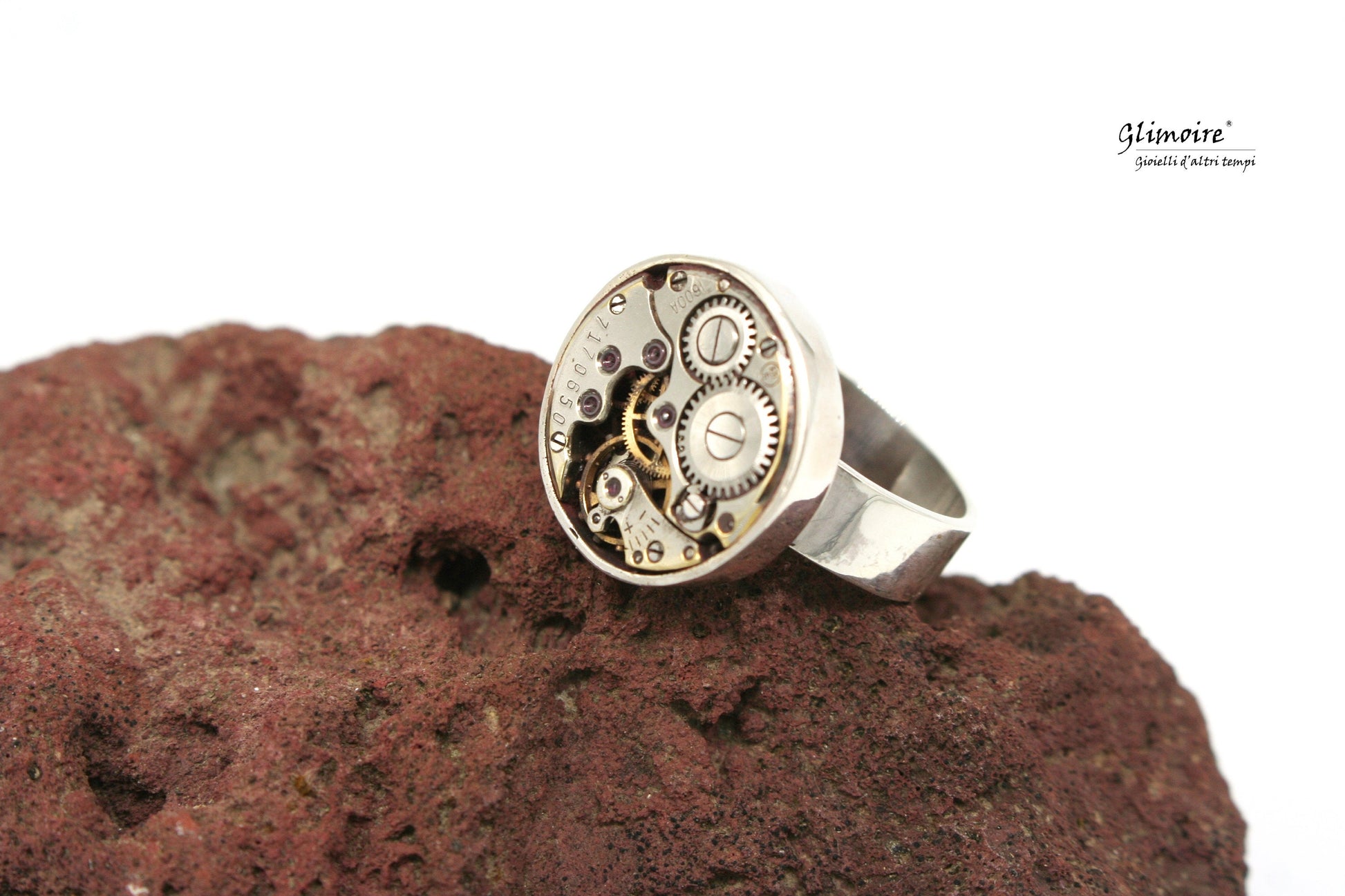 Anello meccanismo di orologio d'epoca in argento 925 , realizzato con un movimento di orologio d'epoca #211 - Glimoire