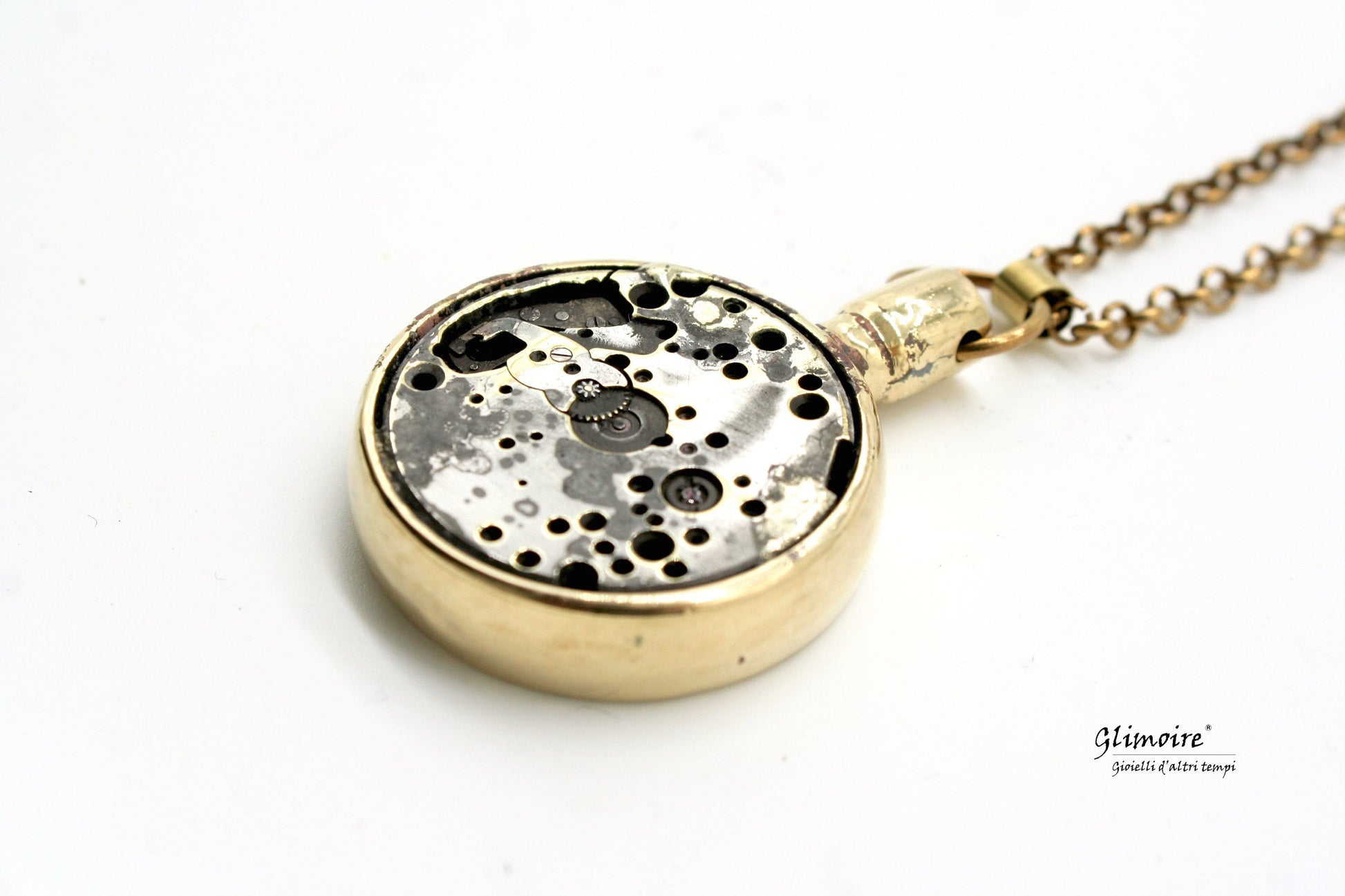 Pendente in ottone con ingranaggio di orologio - realizzato partendo da una chiave antica di guardaroba #218 - Glimoire