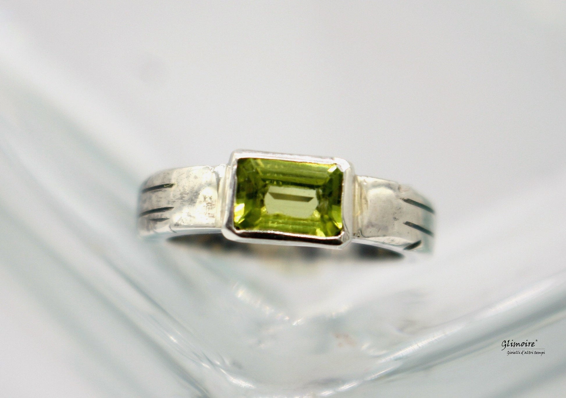I segni e tracce - Anello in argento con ametista - Anello a fascetta con pietra viola stile retrò, vintage art.311 - Glimoire