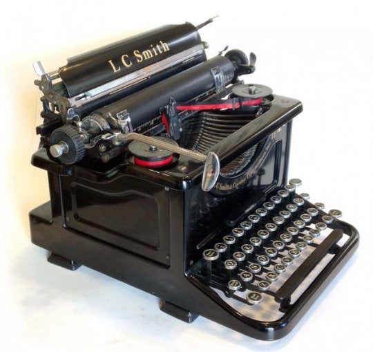 Fermasoldi con dollaro realizzato con un vecchio tasto di macchina da scrivere degli anni '30 modello Smith&Corona art.281 - Glimoire