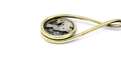 Collana Glimoire con pendente ottone intrecciato meccanismo fatto a mano dettagli meccanici vintage
